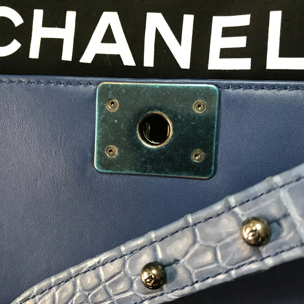 Aut Chanel XLarge Alligator Boy Bag - Picture 10 of 13